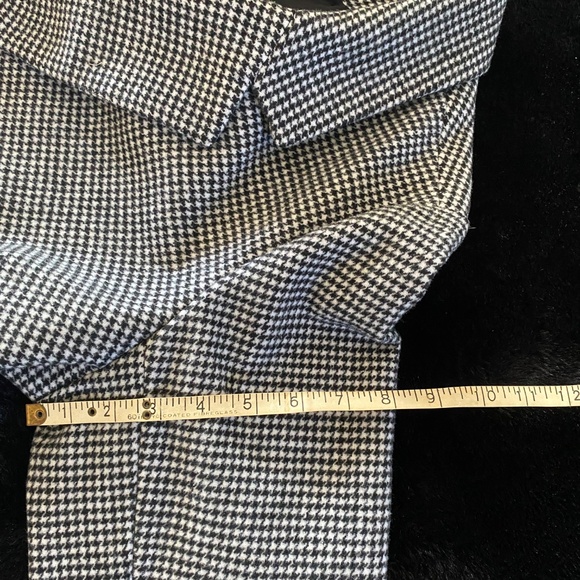 Vera Moda Curve Houndstooth Blazer - Picture 10 of 12